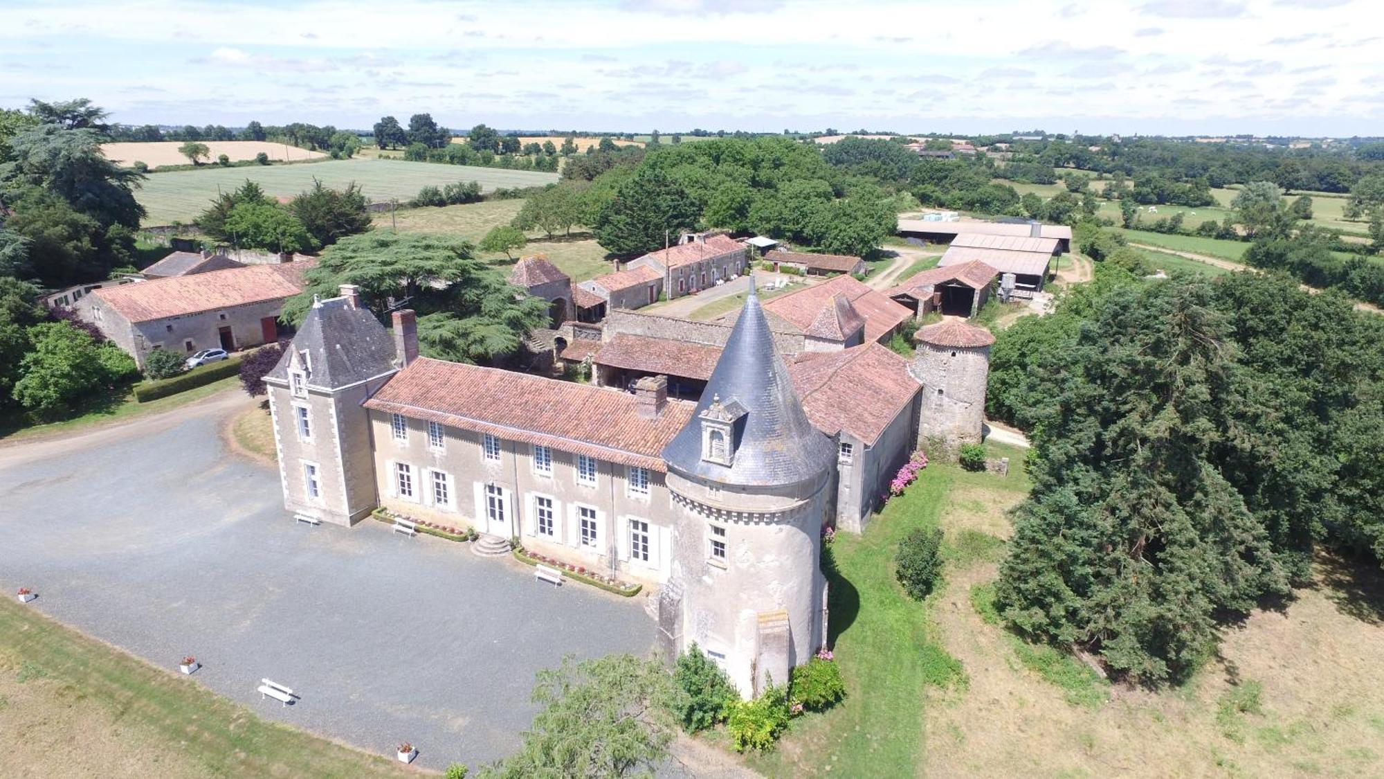 Manoir De Ponsay Villa Chantonnay Exterior photo